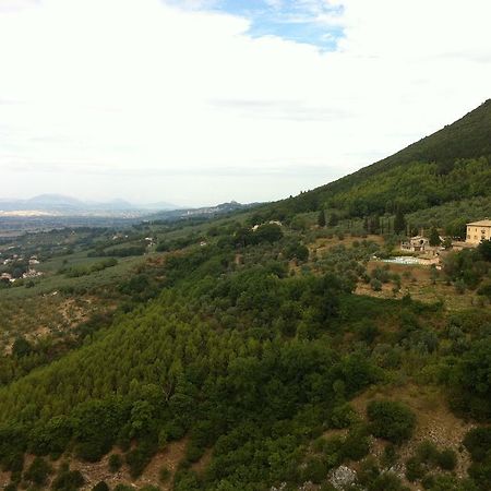 Agriturismo Villa Gabbiano Capodacqua  Luaran gambar